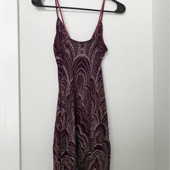 Jump Maroon Glitter Patterned Mini Dress - Picture 2 of 3